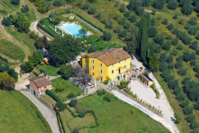 Amedea Tuscany Country Experience Pistoia